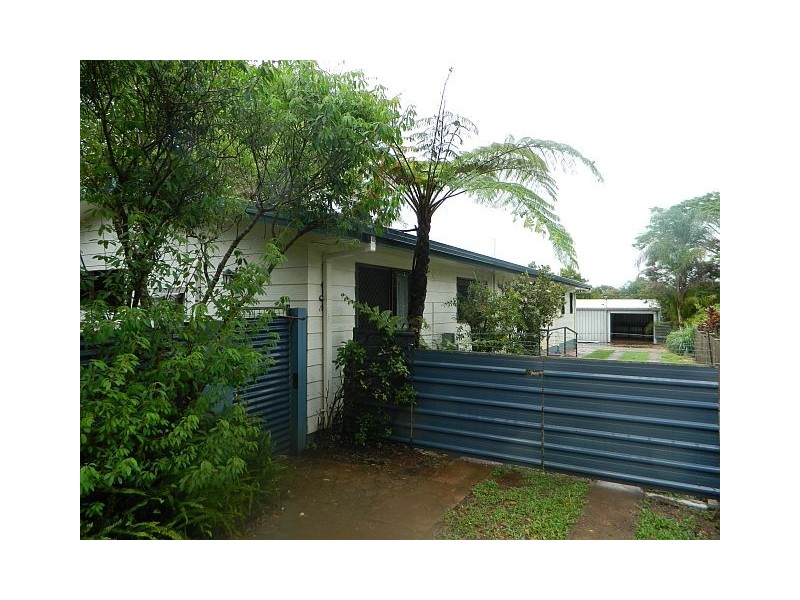 16 Lynch St, Malanda QLD 4885