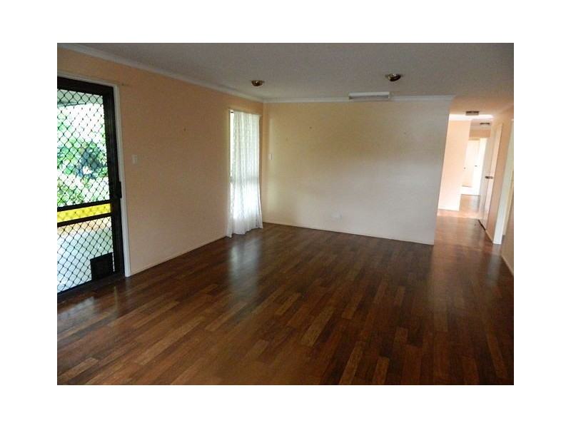 16 Lynch St, Malanda QLD 4885