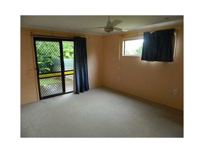 16 Lynch St, Malanda QLD 4885