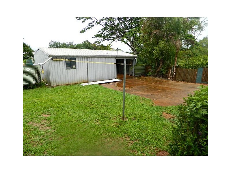 16 Lynch St, Malanda QLD 4885