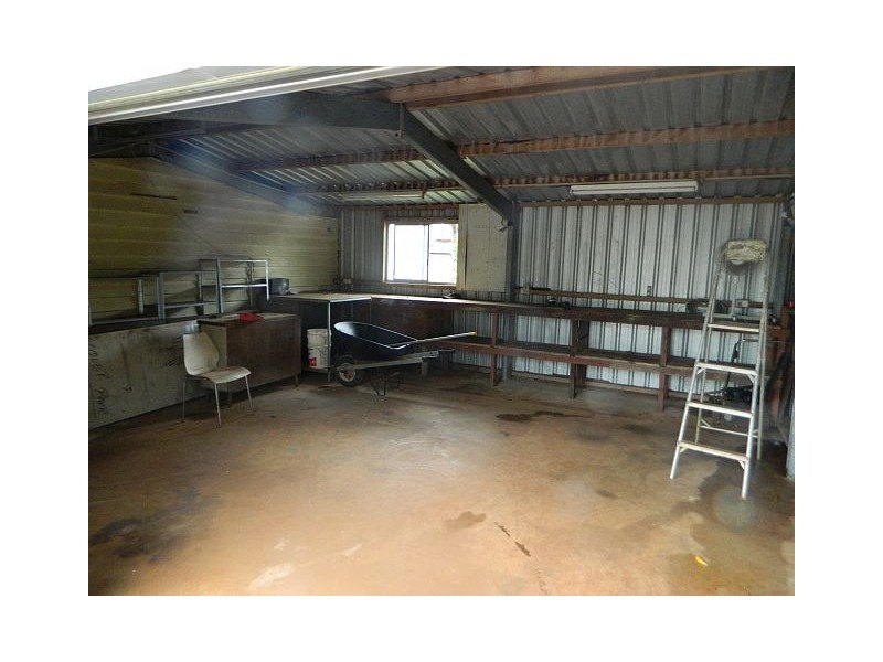 16 Lynch St, Malanda QLD 4885