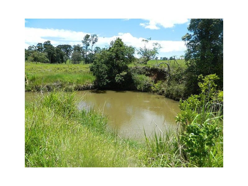 3 Tanner Rd, Malanda QLD 4885