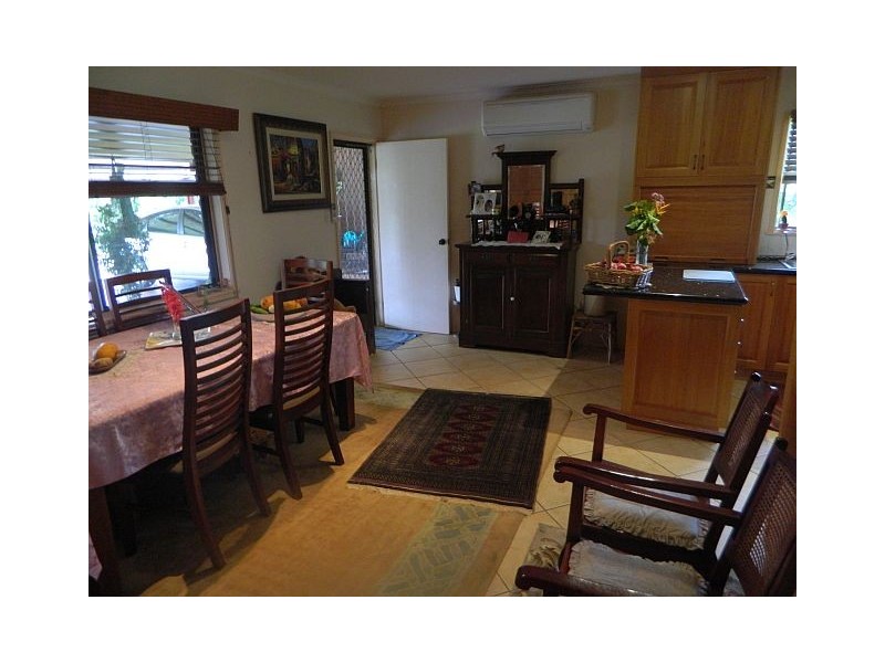 3 Tanner Rd, Malanda QLD 4885