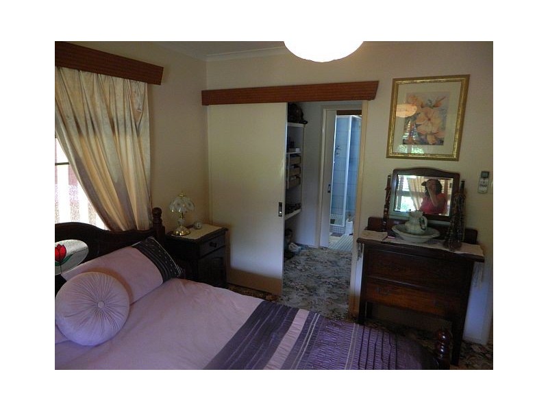 3 Tanner Rd, Malanda QLD 4885