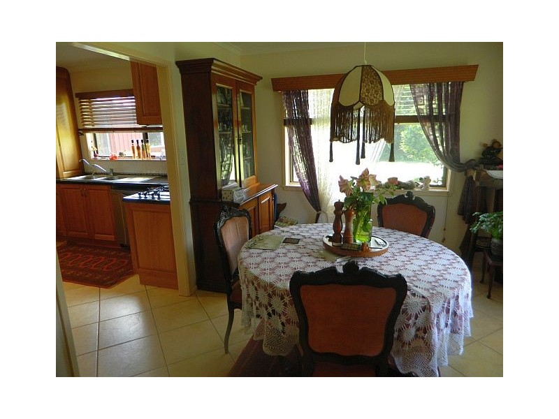 3 Tanner Rd, Malanda QLD 4885