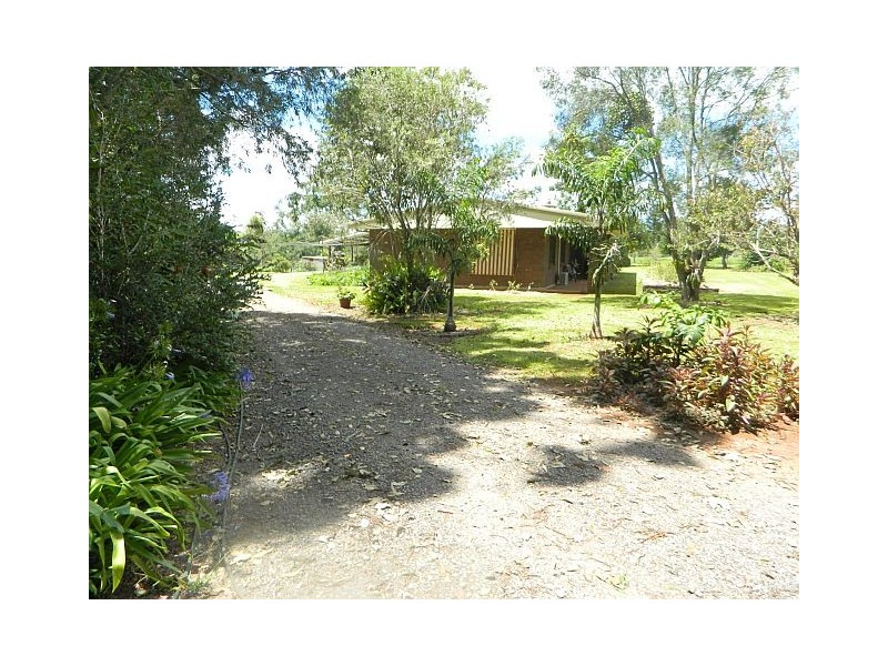 3 Tanner Rd, Malanda QLD 4885