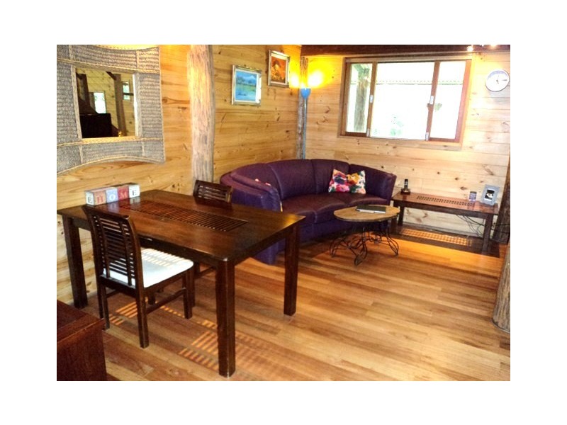 Lake Barrine QLD 4884