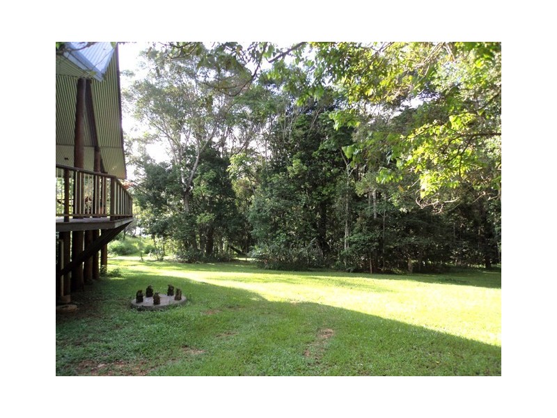 Lake Barrine QLD 4884