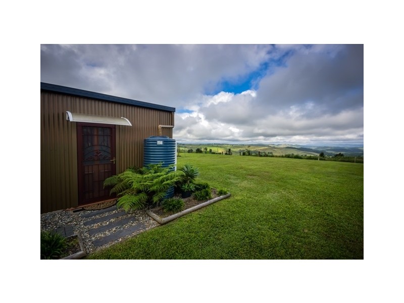 37 Pine Street, Millaa Millaa QLD 4886