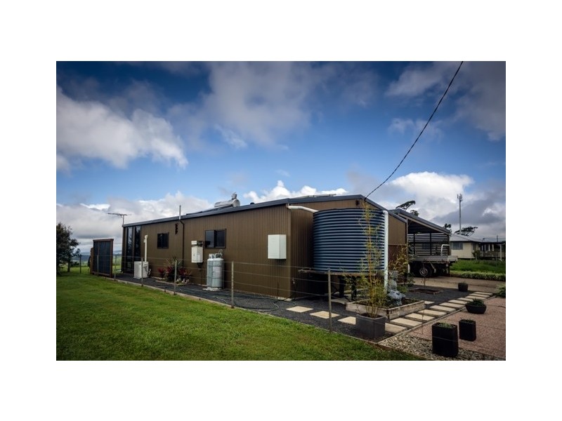37 Pine Street, Millaa Millaa QLD 4886