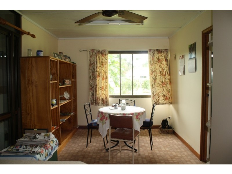 Lake Eacham QLD 4884
