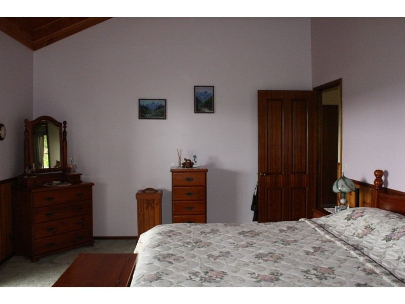 Yungaburra QLD 4884