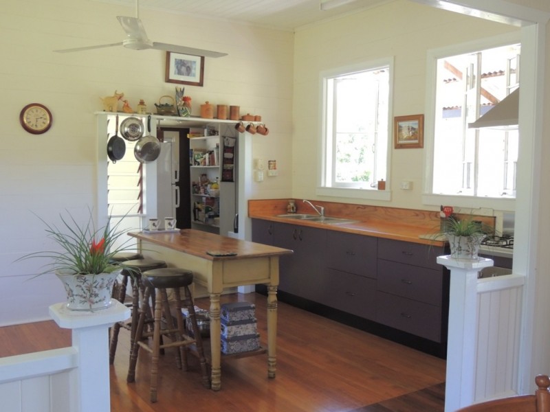 Lake Eacham QLD 4884