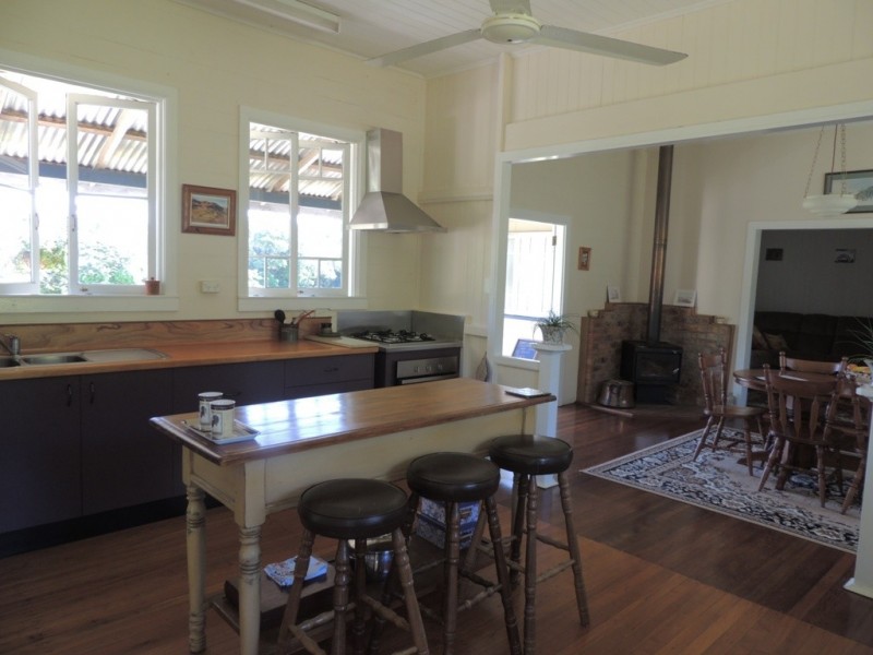 Lake Eacham QLD 4884