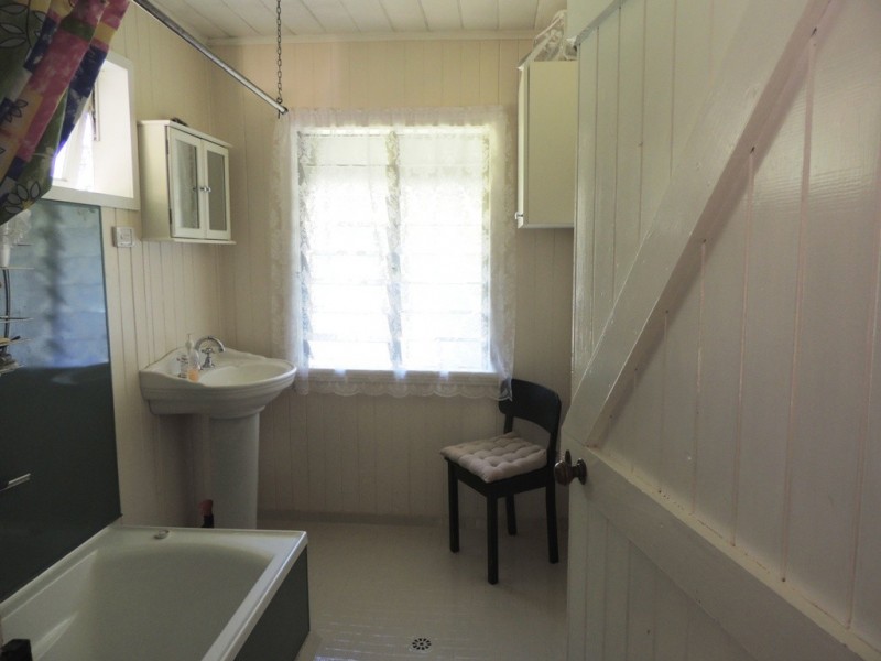 Lake Eacham QLD 4884