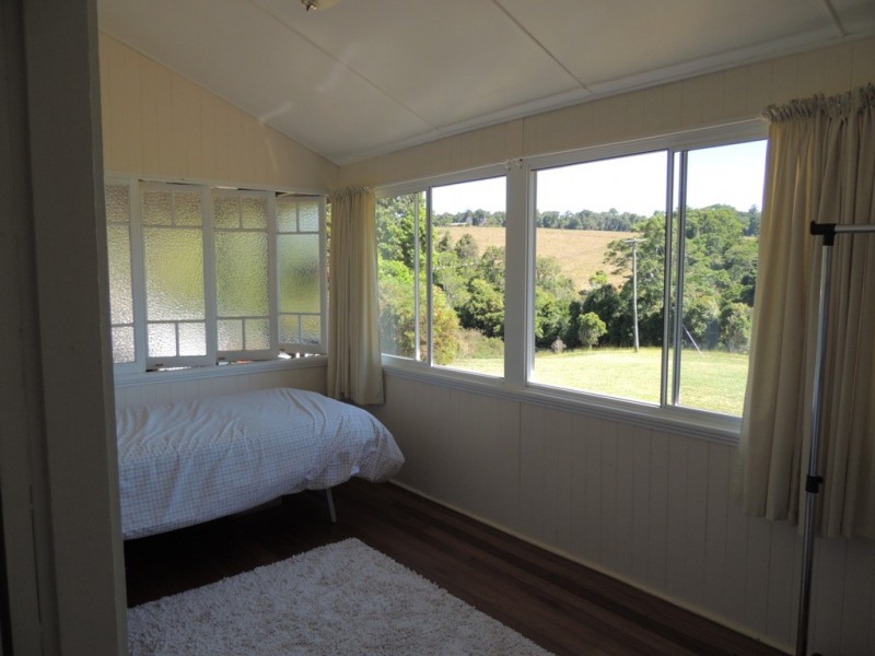 Lake Eacham QLD 4884