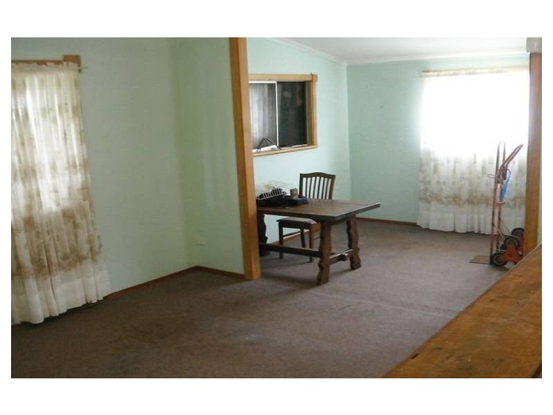 19 Palm Avenue, Millaa Millaa QLD 4886