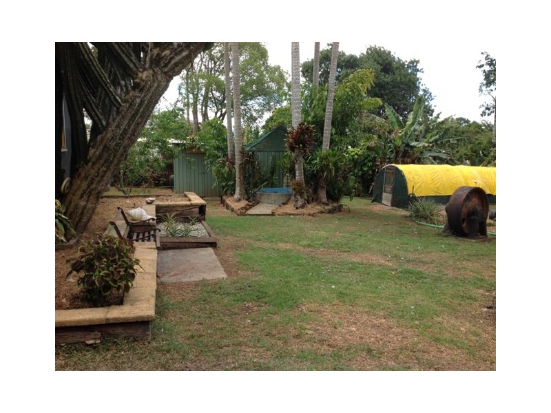 8 Lynch Street, Malanda QLD 4885