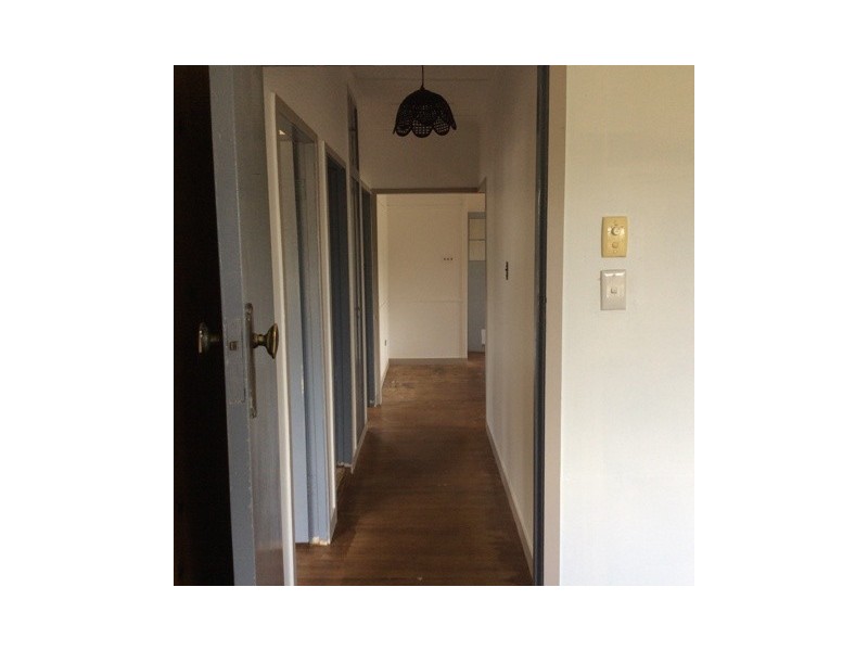 8 Lynch Street, Malanda QLD 4885