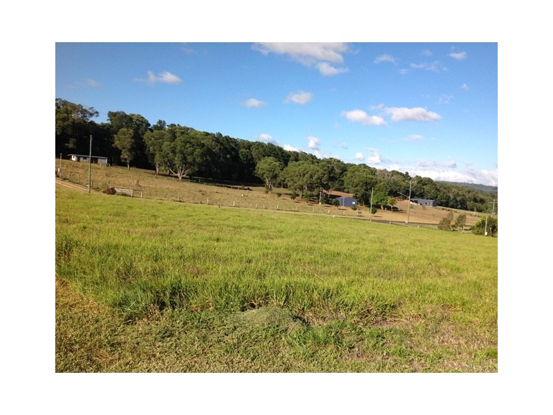 52 Rosewood Close, Malanda QLD 4885