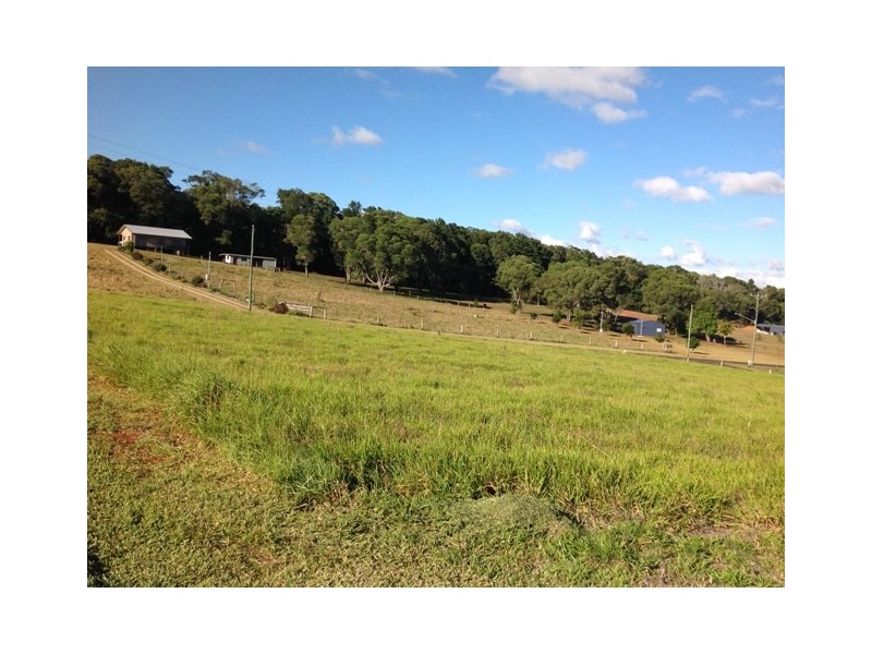 52 Rosewood Close, Malanda QLD 4885