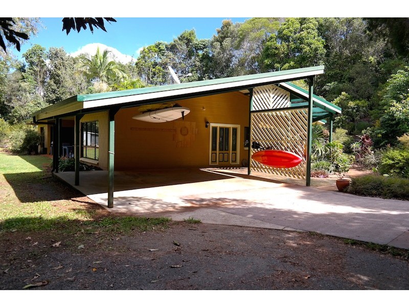 Lake Eacham QLD 4884