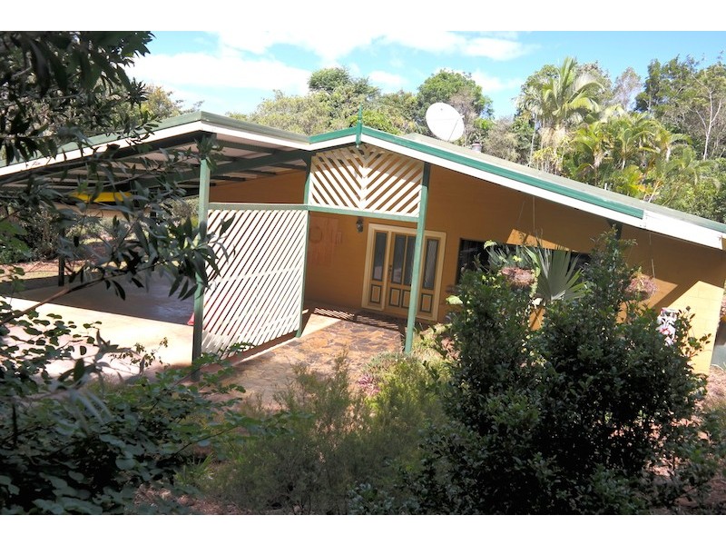 Lake Eacham QLD 4884