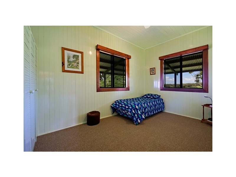 Lake Barrine QLD 4884