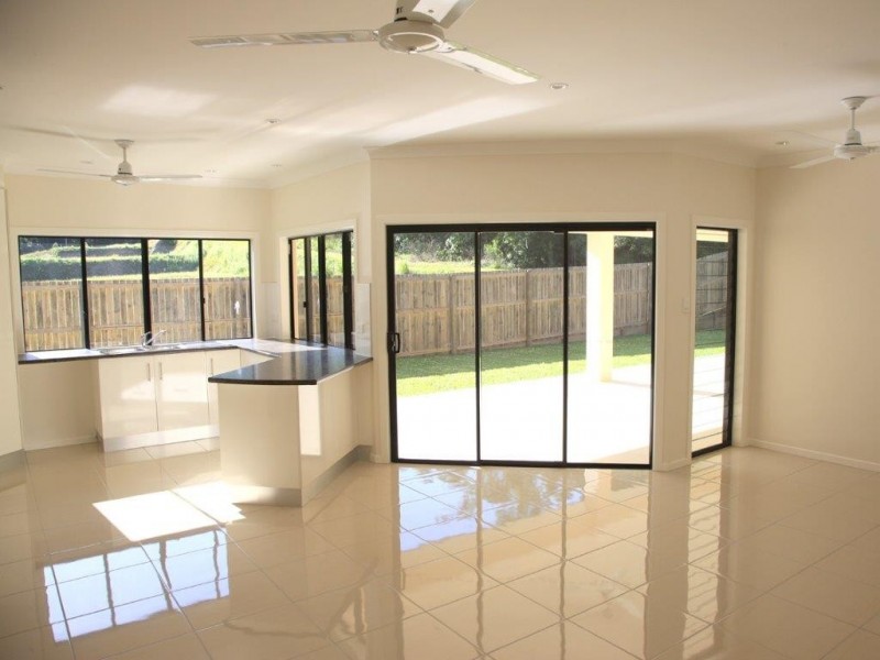 Bentley Park QLD 4869