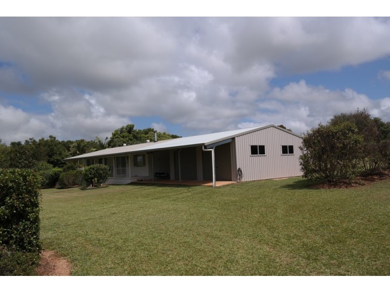 Lake Eacham QLD 4884