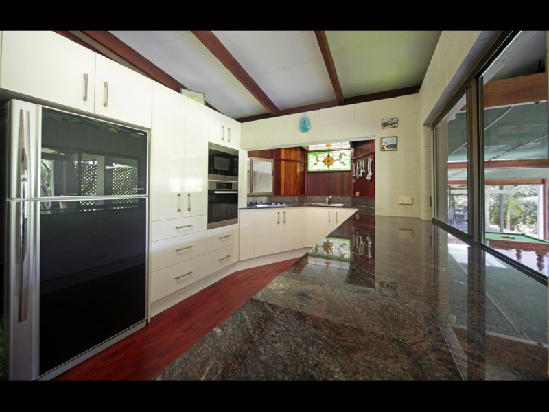 Lake Eacham QLD 4884