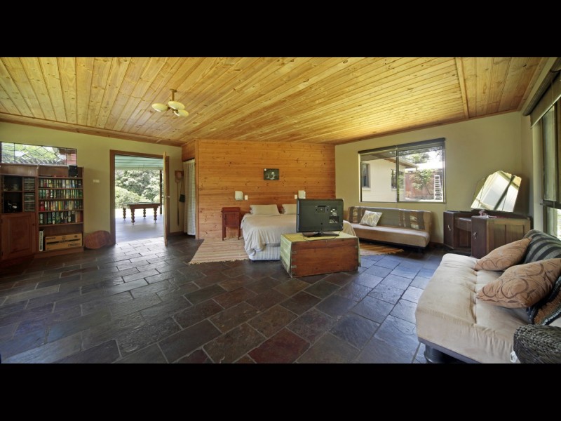 Lake Eacham QLD 4884