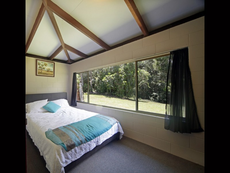 Lake Eacham QLD 4884