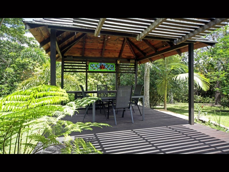 Lake Eacham QLD 4884