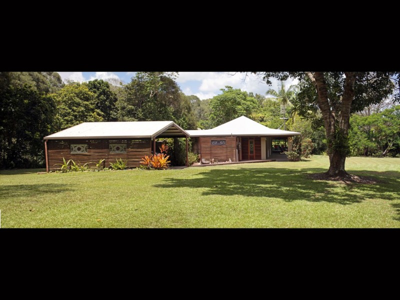 Lake Eacham QLD 4884