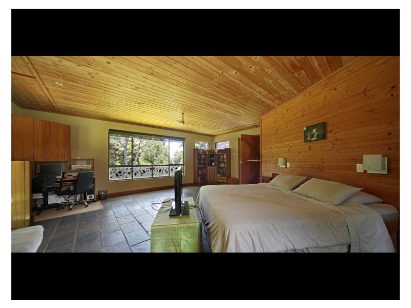 Lake Eacham QLD 4884