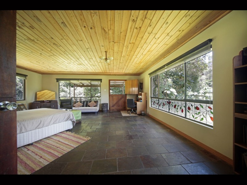 Lake Eacham QLD 4884