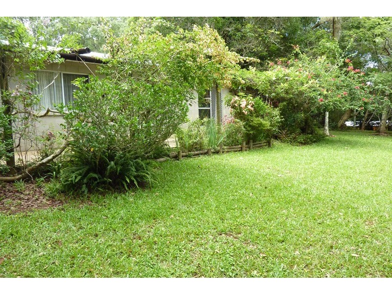 Lake Eacham QLD 4884