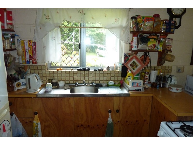 Lake Eacham QLD 4884