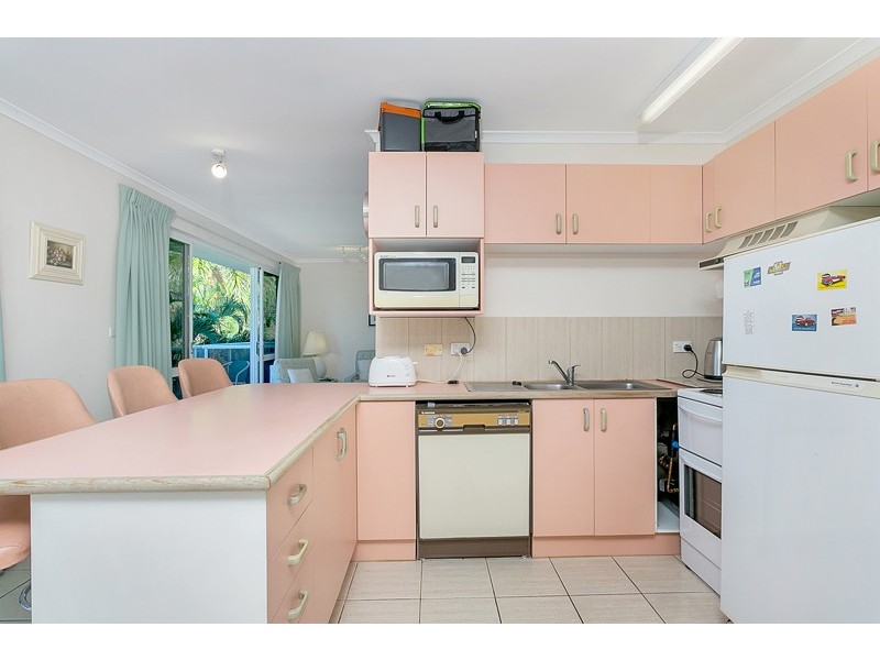 337 Coral Coast Drive, Palm Cove QLD 4879