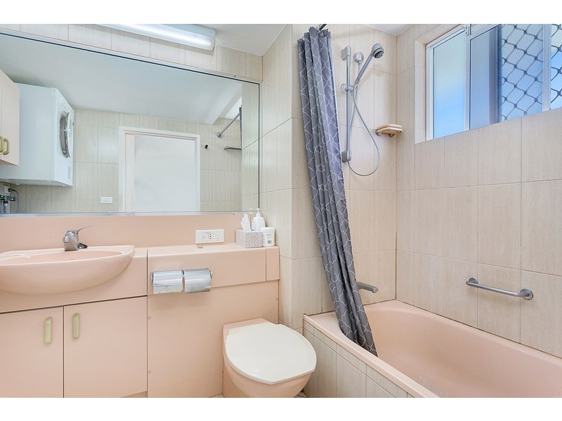 337 Coral Coast Drive, Palm Cove QLD 4879