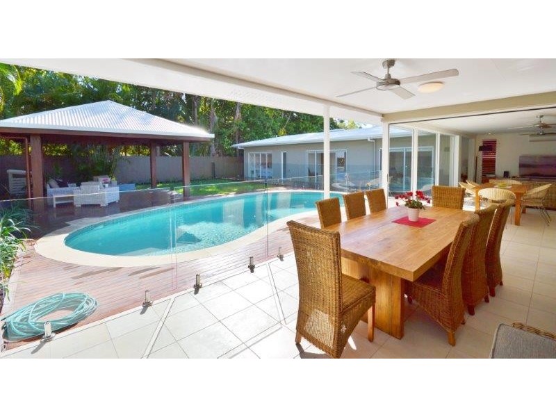 6 LAMBUS STREET, Palm Cove QLD 4879