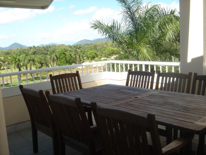 Palm Cove QLD 4879