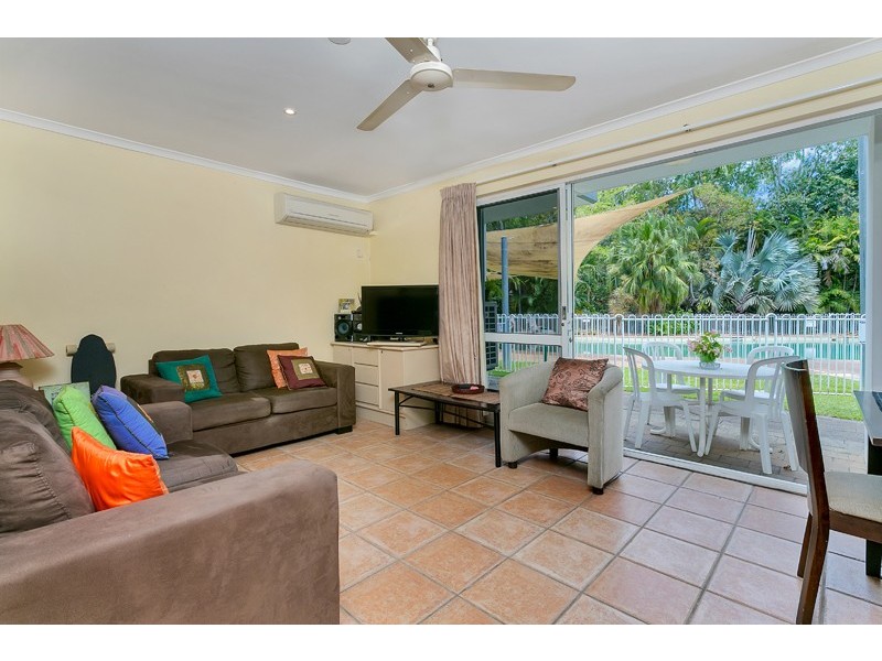 204 Coral Coast Drive, Palm Cove QLD 4879
