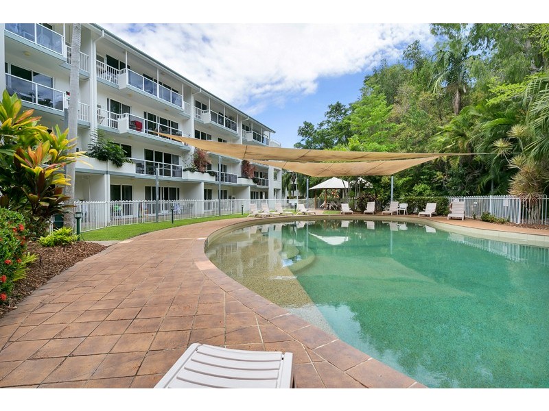 204 Coral Coast Drive, Palm Cove QLD 4879