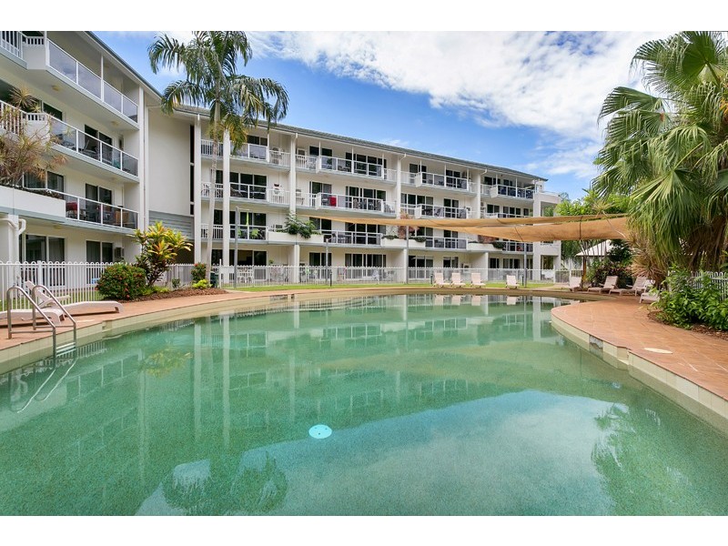 204 Coral Coast Drive, Palm Cove QLD 4879