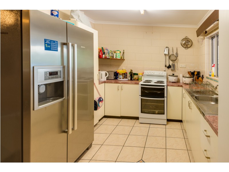 5 MOROBE CLOSE, Trinity Beach QLD 4879