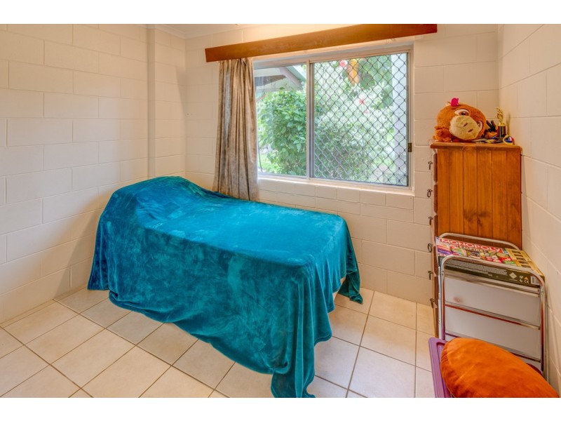 5 MOROBE CLOSE, Trinity Beach QLD 4879