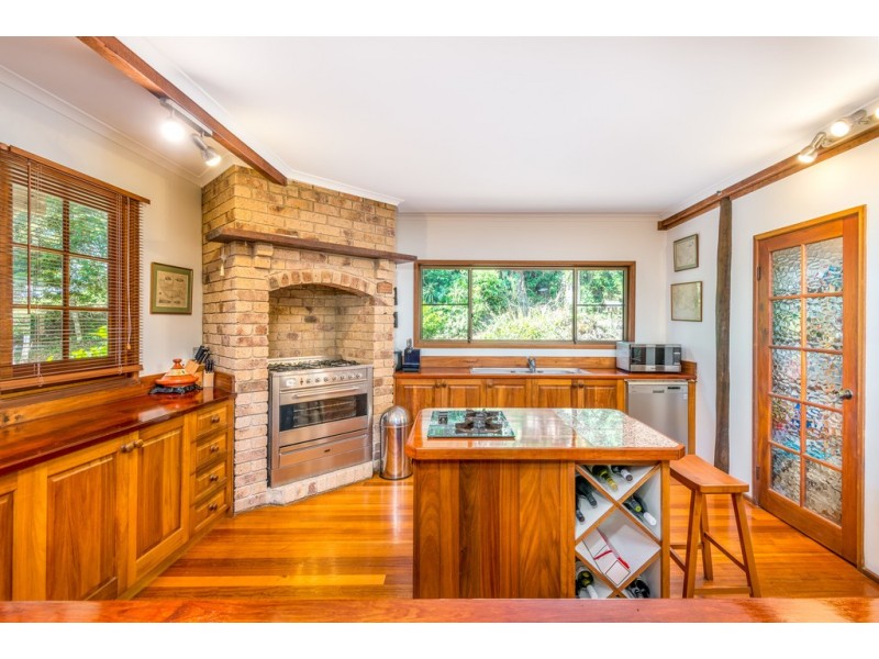 135 STONEY CREEK ROAD, Speewah QLD 4881