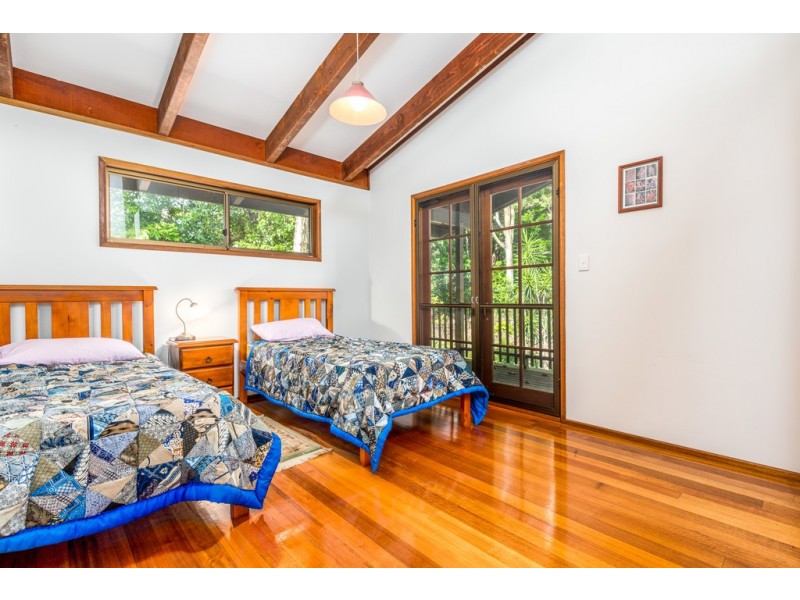 135 STONEY CREEK ROAD, Speewah QLD 4881